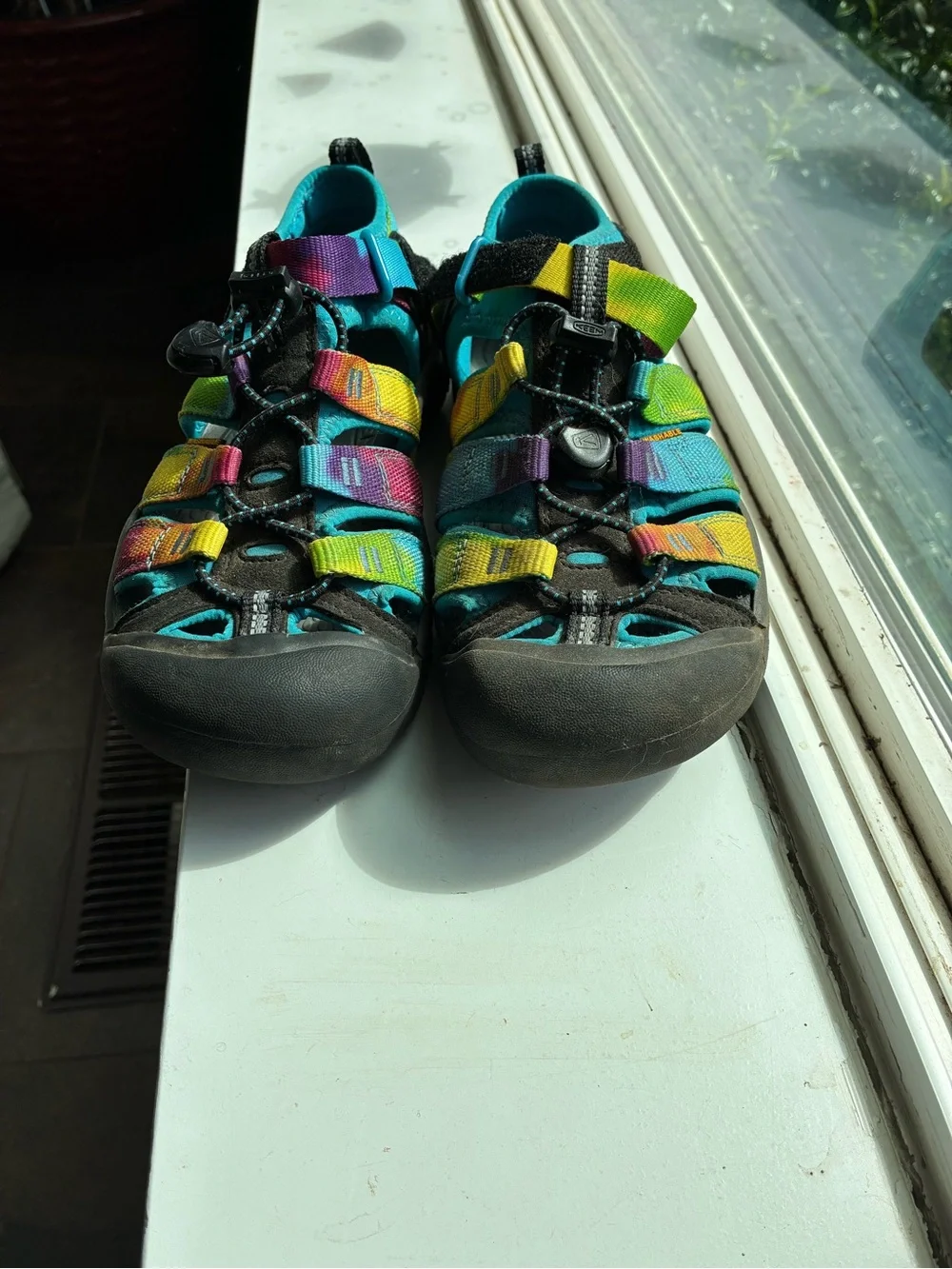 Rainbow Keens (US 4)